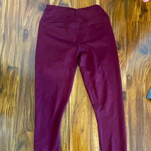 Maurices maroon leggings